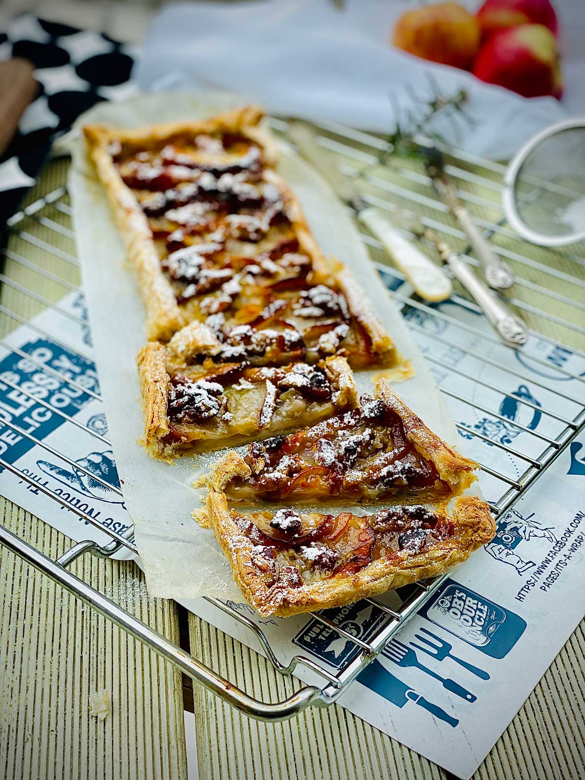 Apple and orange marmalade tart