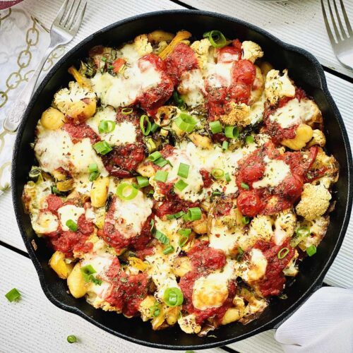 Cauliflower bake with gnocchi and mozzarella