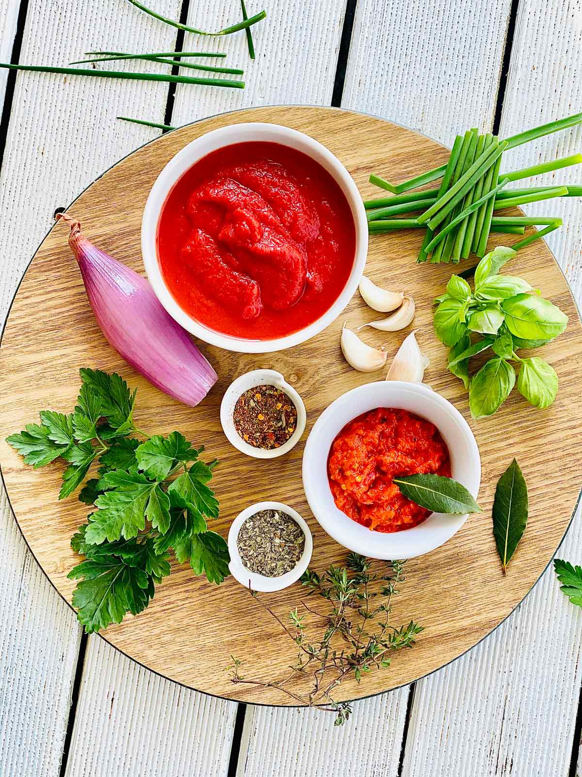 Homemade pizza sauce ingredients