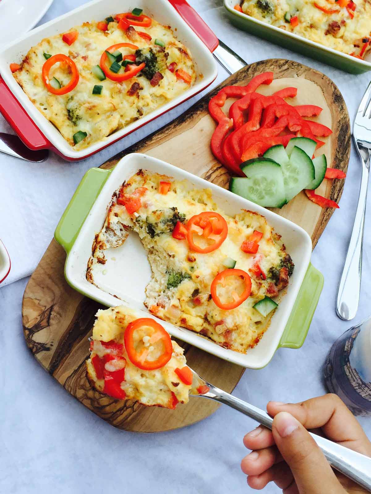 Choose the right starter meal for any day, with this high protein baked broccoli, cheese and pepper omelette.