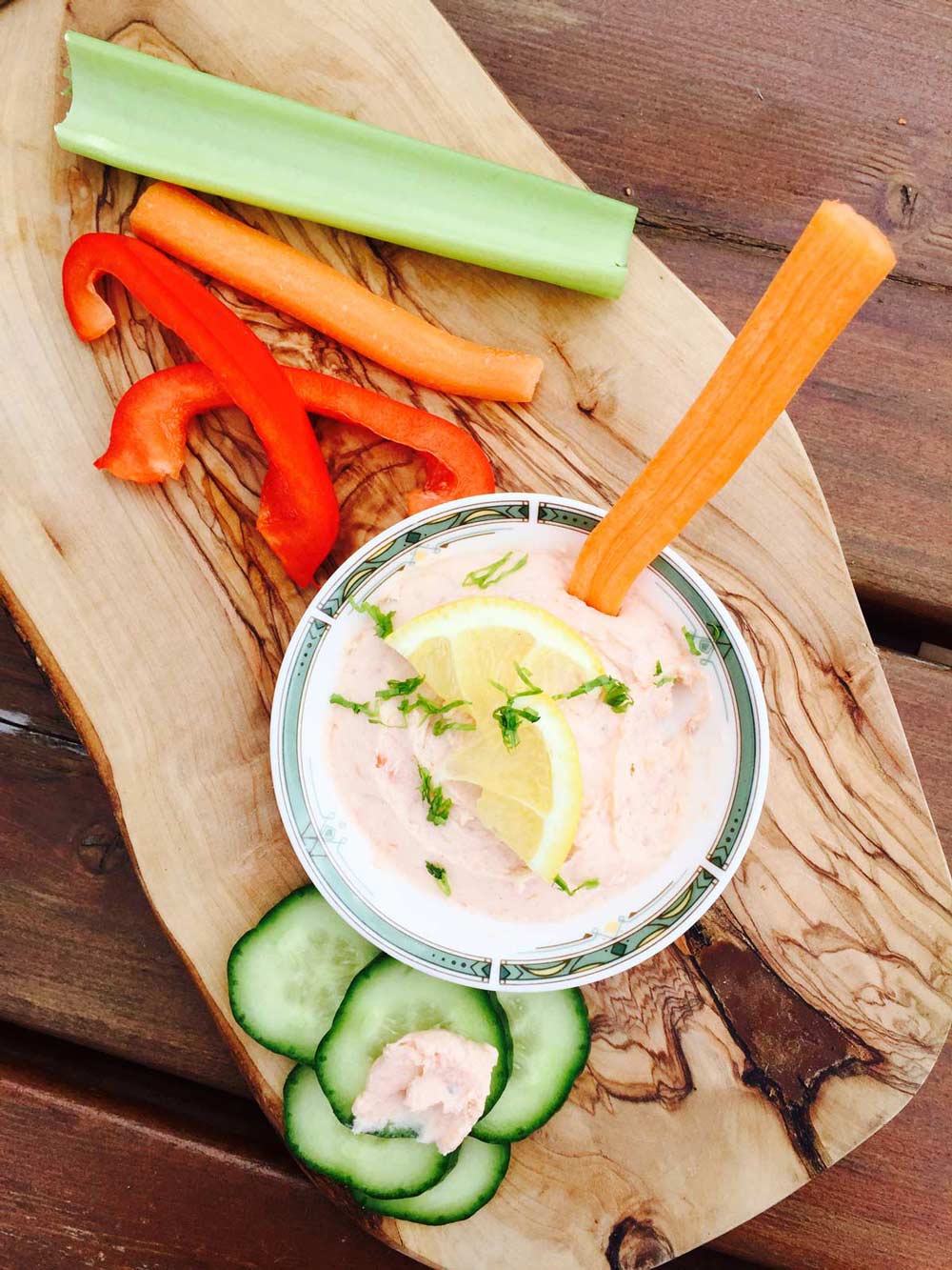 salmon pâté with crudities 