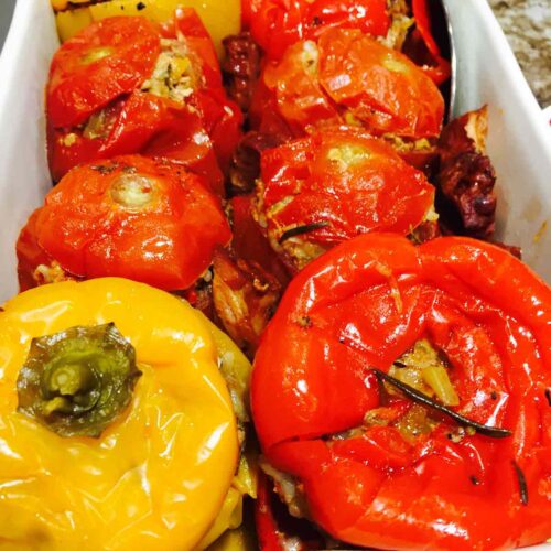 Peppers are so perfect for stuffing! Try these stuffed peppers and tomatoes, with exquisite taste straight from the oven.